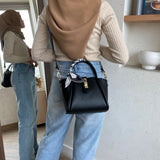 En-ji Sarang Handbag - Black