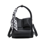En-ji Jonsu Handbag - Black