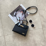 En-ji Seoljin Slingbag - Black