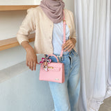 En-ji Seoljin Slingbag - Candy