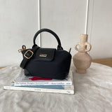 En-ji Yami Slingbag - Black