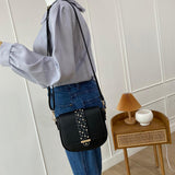 En-ji Hanari Slingbag - Black - EN-JI