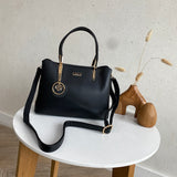 En-ji Yesun Handbag - Black