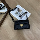 En-ji Twilly Shoulderbag - Black