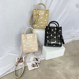 En-ji Yisoo Slingbag - Black