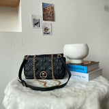 En-ji Kiari Slingbag - Black