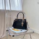 En-ji Yonbi Handbag - Black