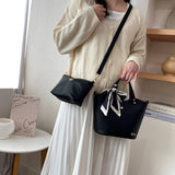 En-ji Yeora Handbag - Black