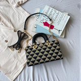 En-ji Yoonhe Handbag - Black