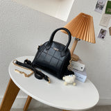 En-ji Taeya Slingbag - Black