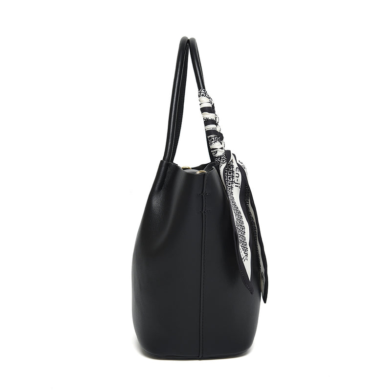 En-ji Namyol Handbag - Black