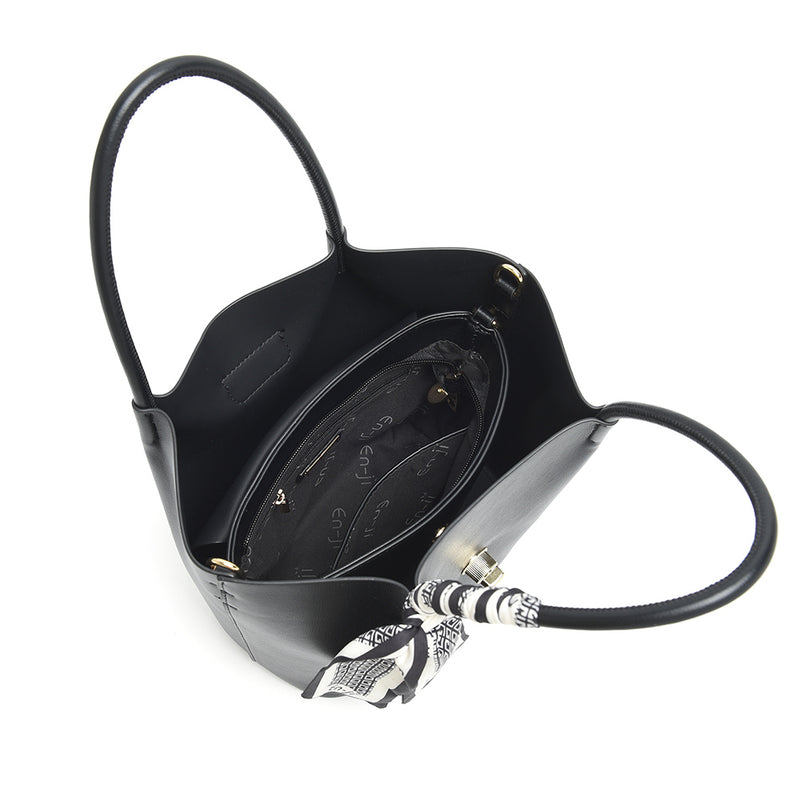 En-ji Namyol Handbag - Black