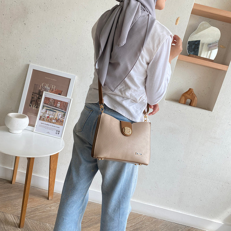 En-ji Juwon Shoulderbag - Khaki