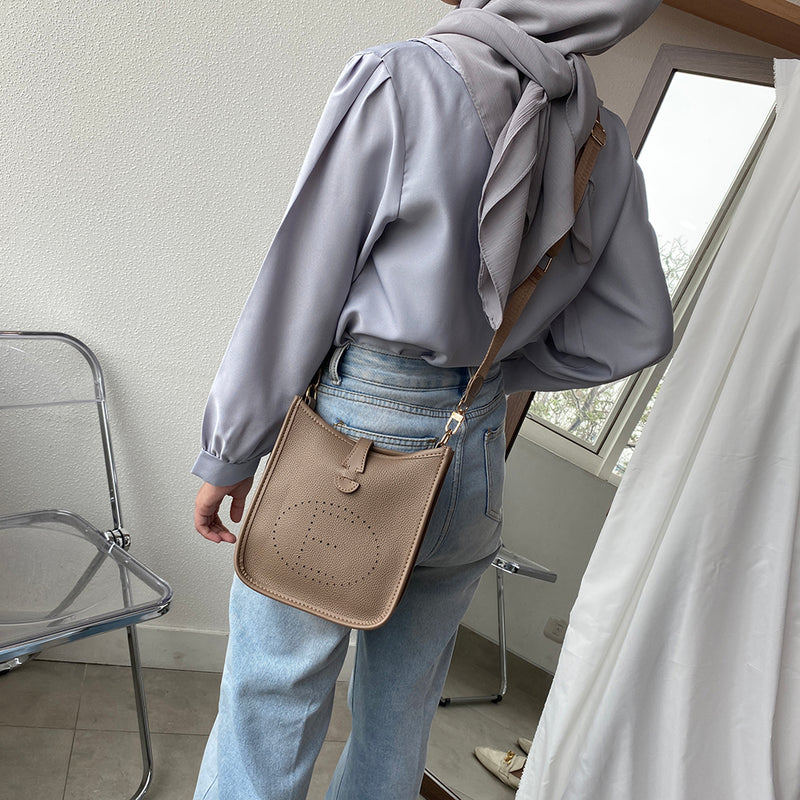 En-ji Saomi Slingbag - Taupe