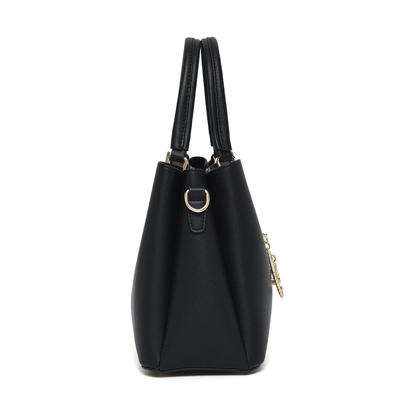 En-ji Baerin Handbag - Black