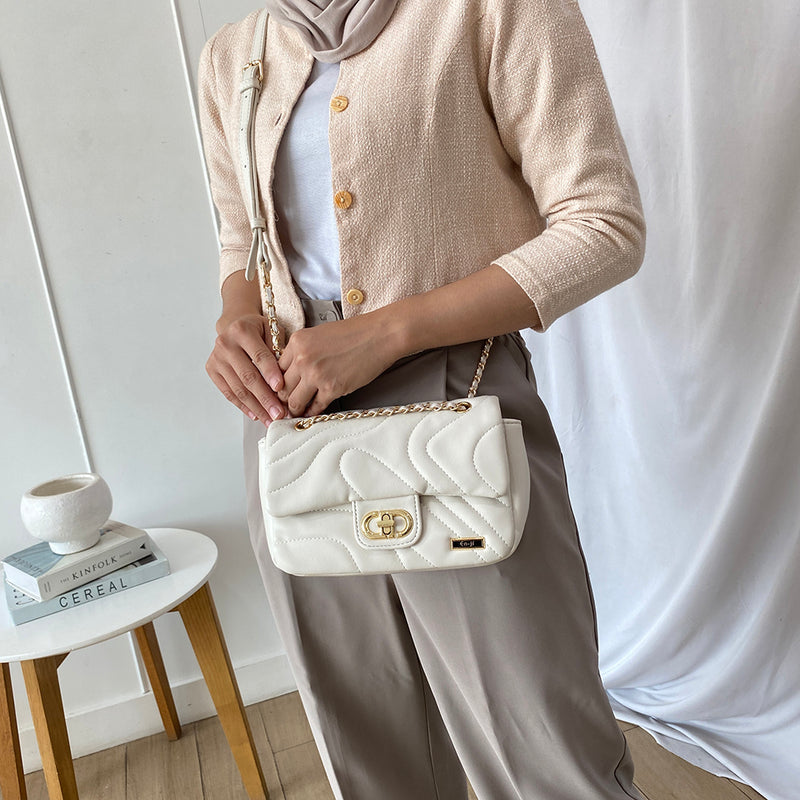 En-ji Nanri Slingbag - Ivory