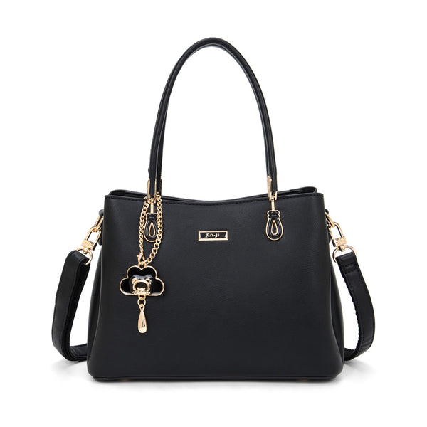 En-ji Dohye Handbag - Black