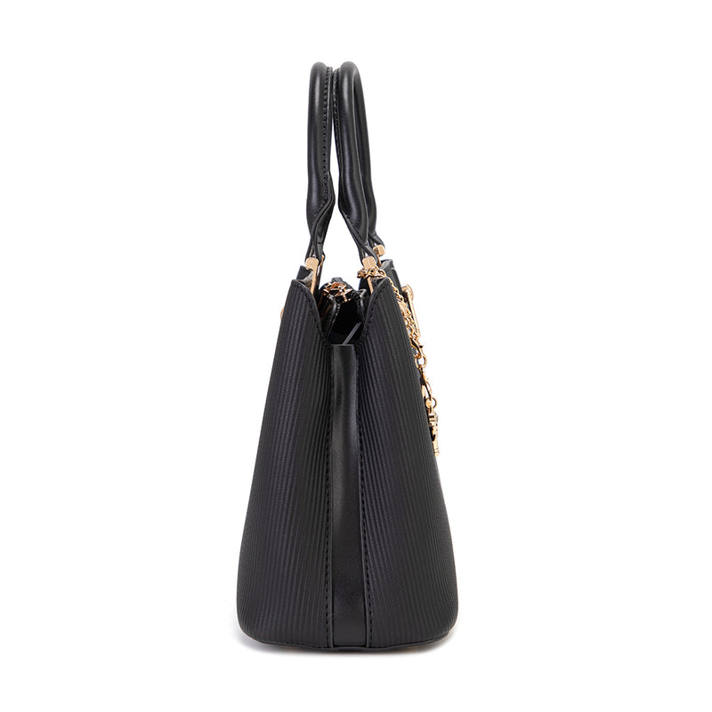 En-ji Yonam Handbag - Black