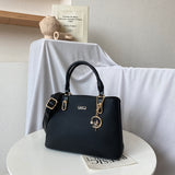 En-ji Yonam Handbag - Black