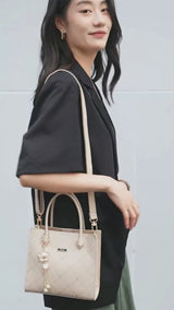 En-ji Junha Handbag - Black