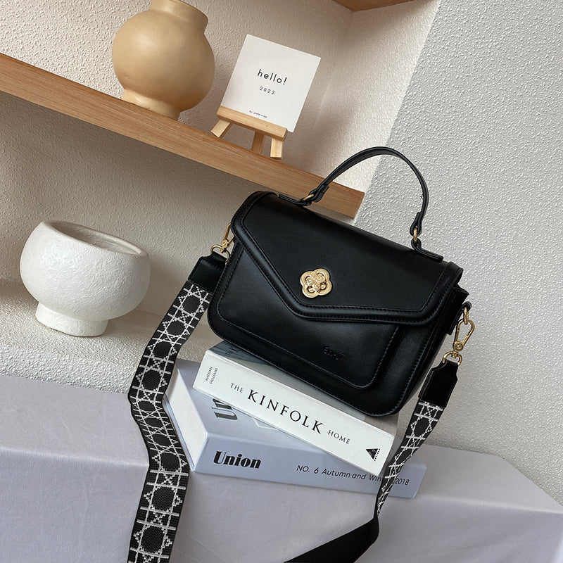 En-ji Amie Shoulderbag - Black