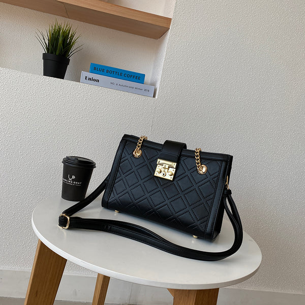 En-ji Seolhui Shoulderbag - Black
