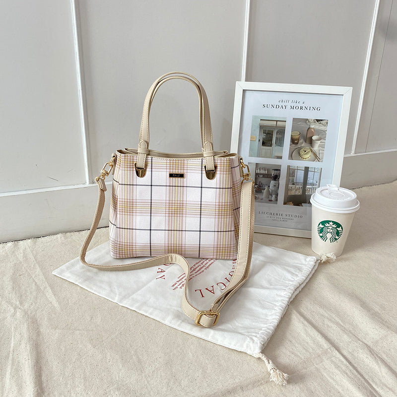 En-ji Ryumin Handbag - Cream