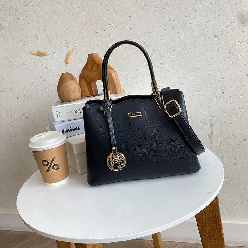Jual Tas LV Louis Vuitton Bag Original Branded Handbag Wanita Black Hitam