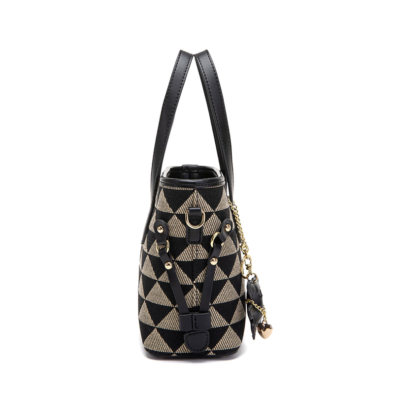 En-ji Yobin Handbag - Black